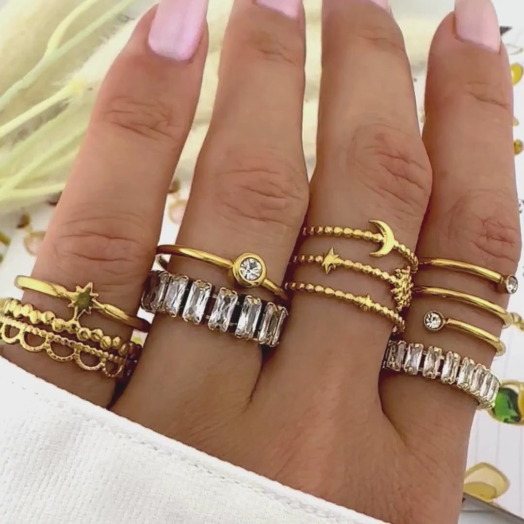 Spirál gyűrű 2 cirkonnal